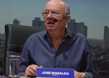 Zé Ronaldo descarta Bell Marques na Micareta 2026 após cachê saltar para R$ 1,2 milhão