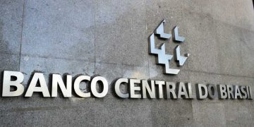 BC informa que 48,7 milhões de pessoas têm dinheiro a receber em bancos; montante soma R$ 9,9 bilhões