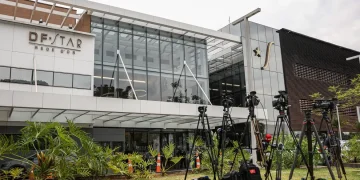 Bolsonaro apresenta nova crise de soluços e passa por novo procedimento médico