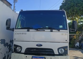 Polícia Civil recupera 3,5 toneladas de ácido sulfônico em Feira de Santana