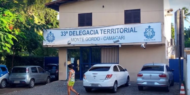 Adolescente atropela dois homens em Guarajuba e caso vai parar na delegacia
