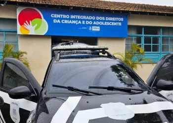 Polícia cumpre mandado contra suspeito de crimes cibernéticos envolvendo crianças em Vitória da Conquista