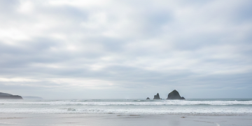 Bahia tem tempo estável no interior e chuvas isoladas no litoral neste sábado