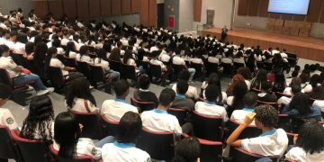 Seduc orienta Jovens Aprendizes para reforçar atendimento nas matrículas da Rede Municipal