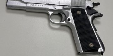 PM apreende simulacro de arma e conduz homem à delegacia em Feira