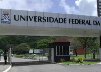 UFBA abre concursos e seleções com mais de 80 vagas para professores; salários chegam a R$ 13 mil