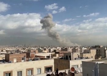 EUA e Israel atacam alvos no Irã e tensão se espalha pelo Oriente Médio