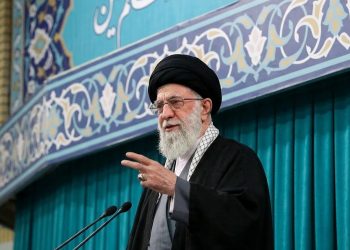 Trump diz que líder supremo do Irã morreu em ataques dos EUA e Israel