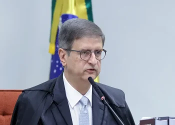 PGR se posiciona contra prisão domiciliar de Jair Bolsonaro