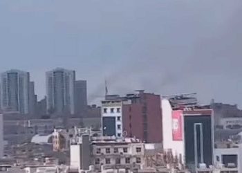 Irã ameaça Israel e EUA com “lição histórica” após ataques