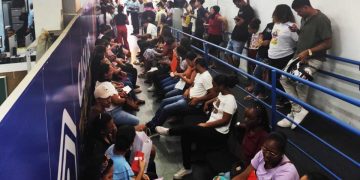 Casa do Trabalhador abre a semana com 426 vagas de emprego; confira as áreas