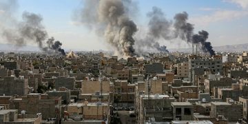 Conflito Irã x EUA e Israel se intensifica com mortes, destruição e troca de acusações