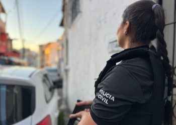 Mulher é presa por vender medicamento para emagrecimento sem autorização sanitária